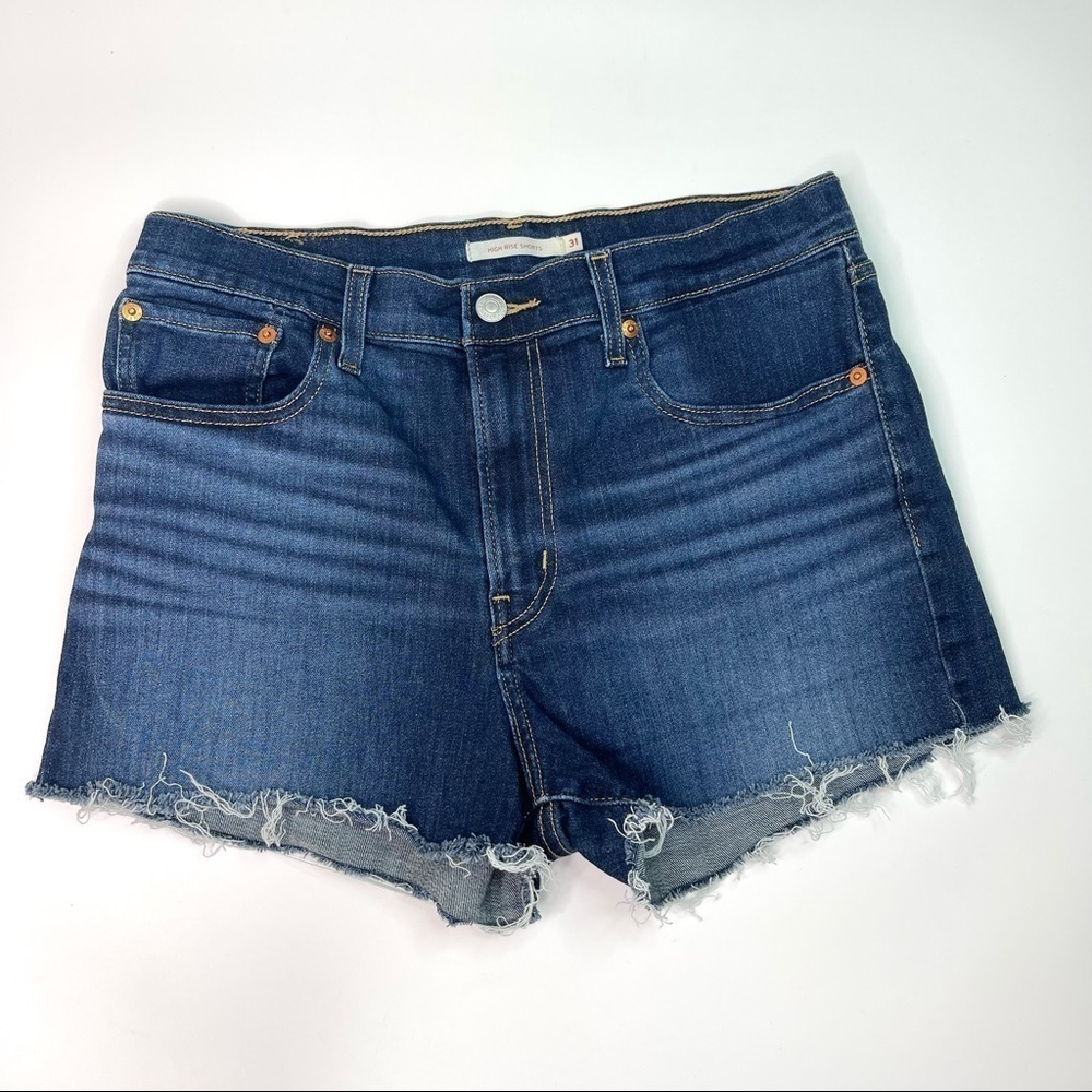 Levi’s High Rise Jean Shorts 31
